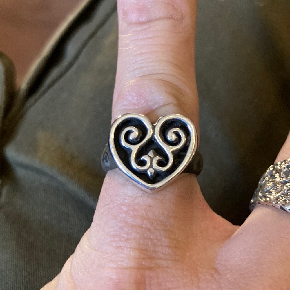 James Avery Retired Sterling Silver French Scroll Heart